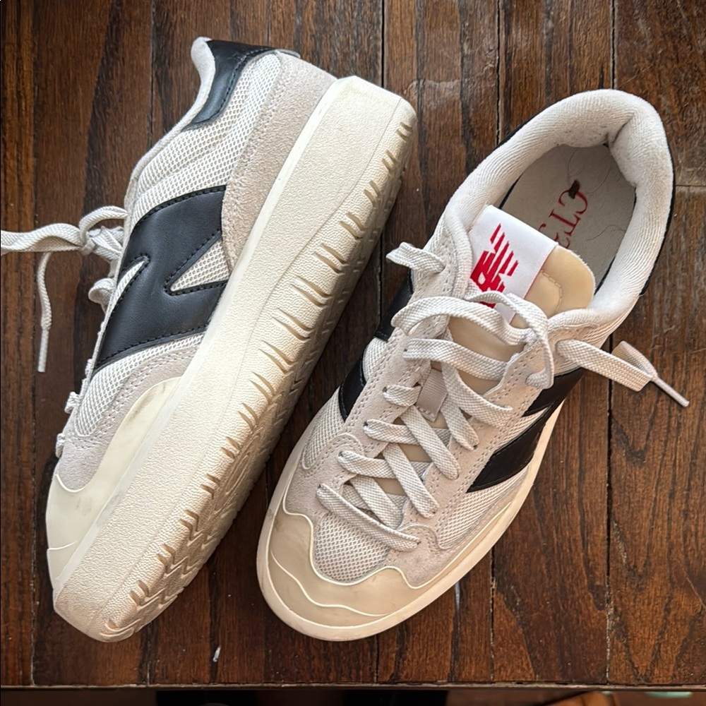 New Balance Cream and Black Athletic Shoes with Low-Top Design and Suede Upper
